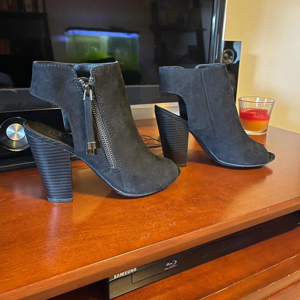 Ana black heels